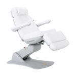 FAUTEUIL 4 MOTEURS HYPRA BLANC AVEC MATELAS CHAUFFANT  (H 57/84cm)