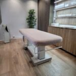 HOUSSE TABLE EPONGE 200 X 68 X10+CAVITE VISAGE+TENDEUR – Image 2